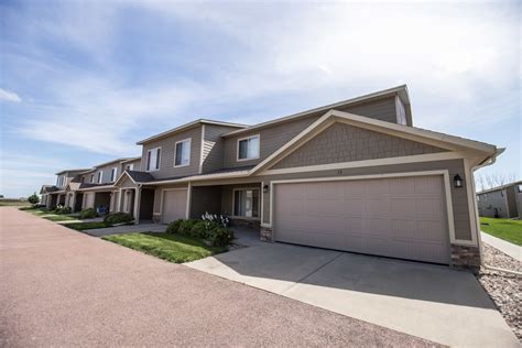 4913 s graystone ave sioux falls sd 57108  Lead a gratifying lifestyle at Graystone Townhomes